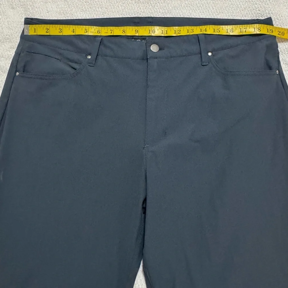 Cuts Icon Men’s 38x30 Blue Classic Fit Stretchy Pants